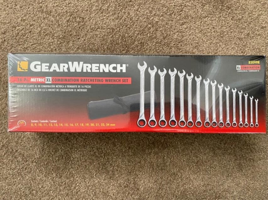 GEARWRENCH 85099R XL Ratcheting Combination Metric Wrench Set 16 Pc. 1