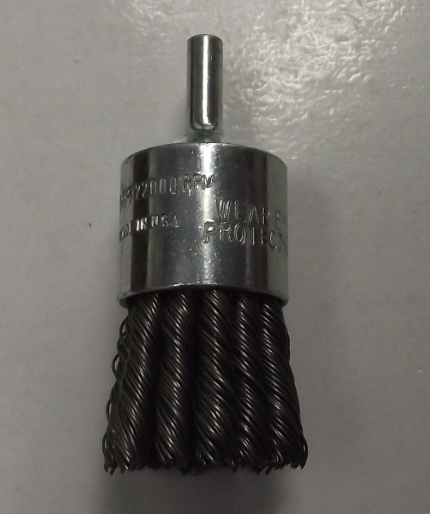 DEWALT DW49055 1" x 1/4" XP .020 Carbon Knot Wire End Brush USA