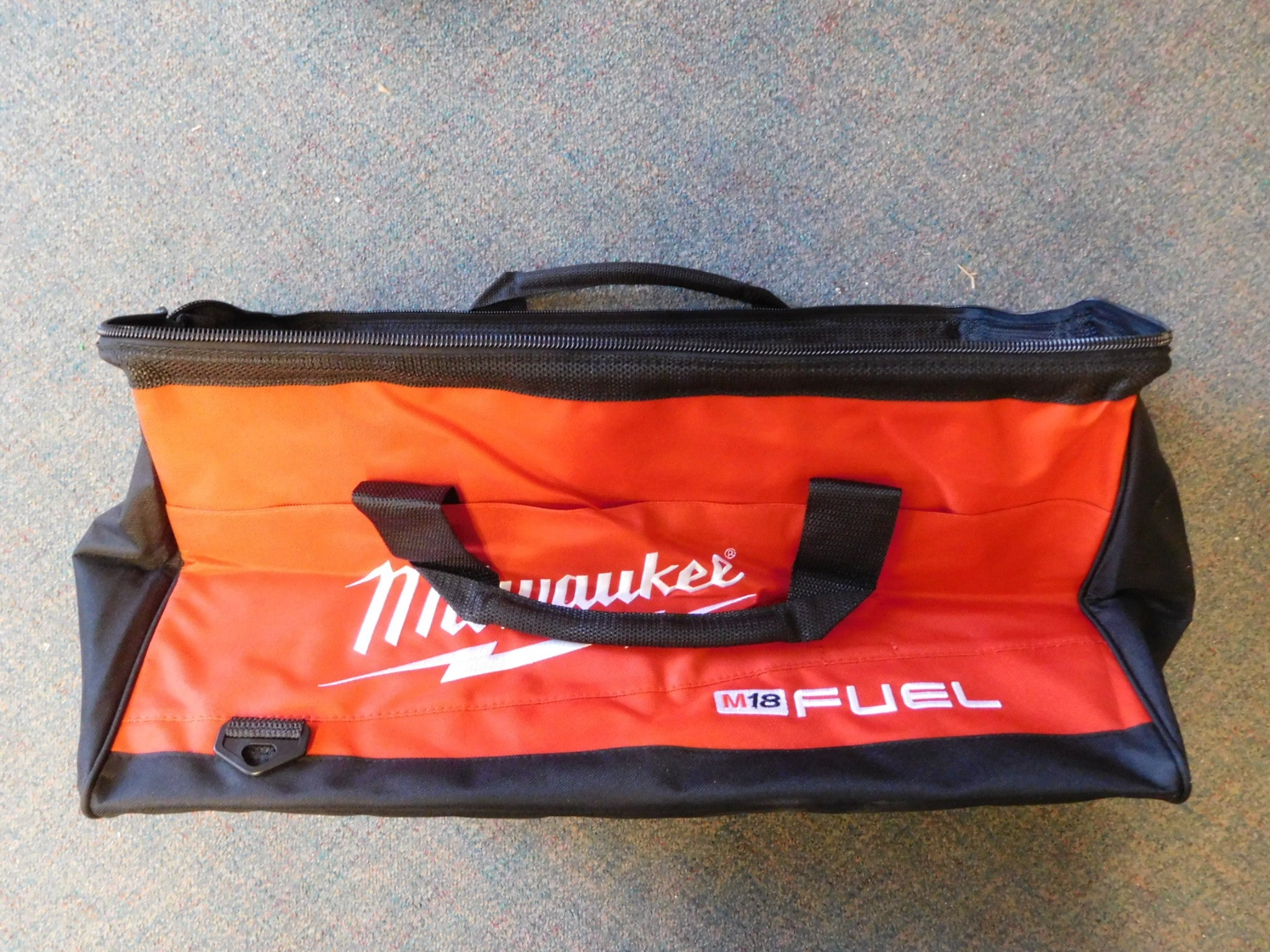 Milwaukee fuel contractor discount bag